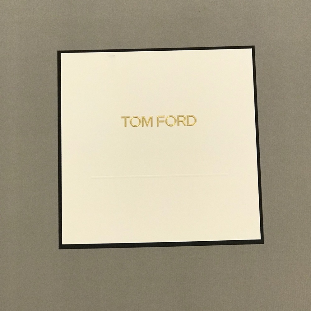 Tom Ford Designer Large Gift Box & Ribbons - Picture 5 of 6